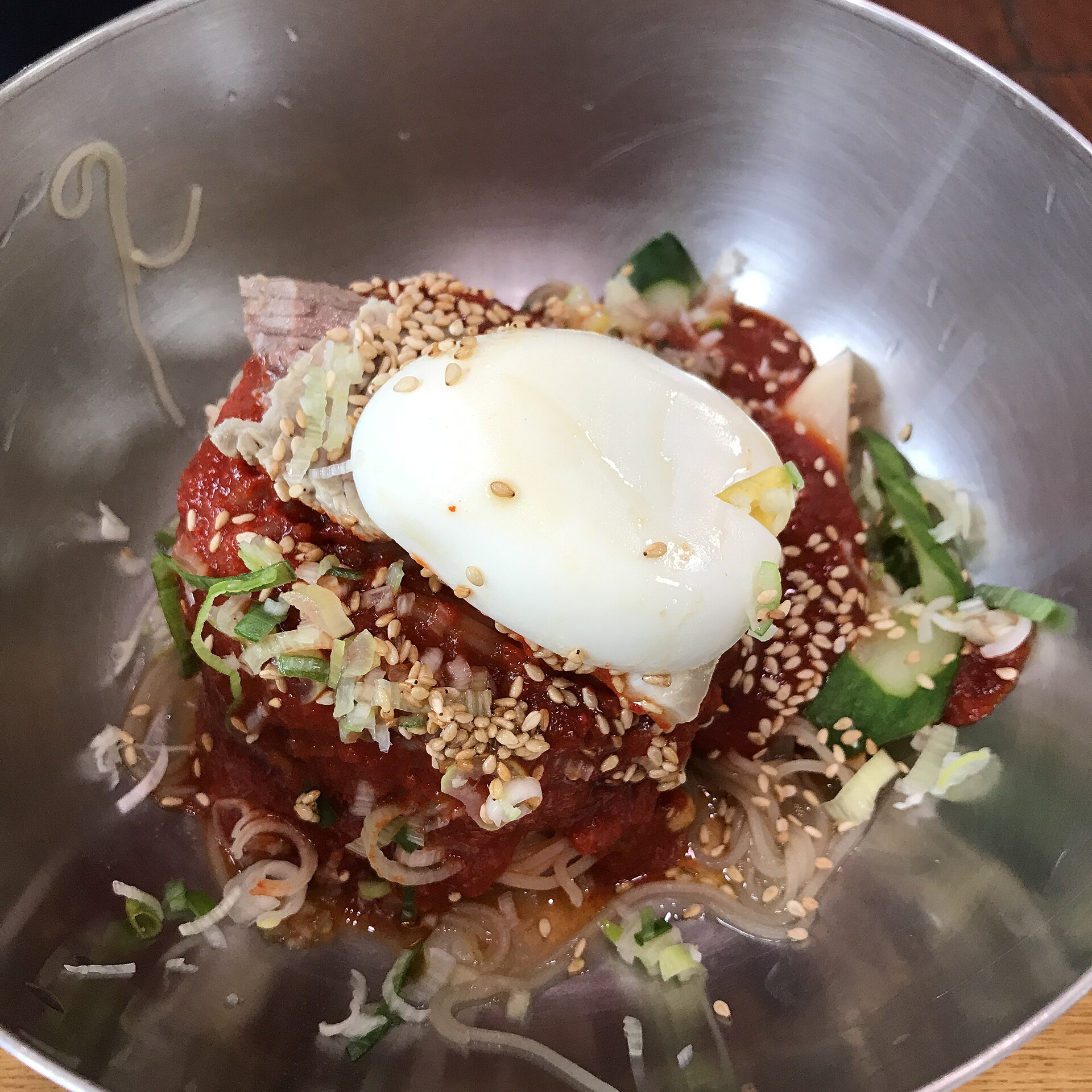 Bibim naengmyeon, spicy cold noodles