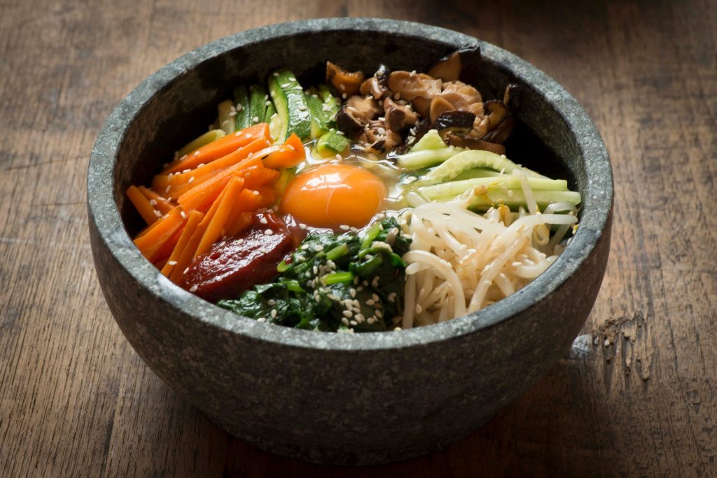 Dolsot bibimbap, a Korean dish that is easy to order halal or vegetarian in Seoul