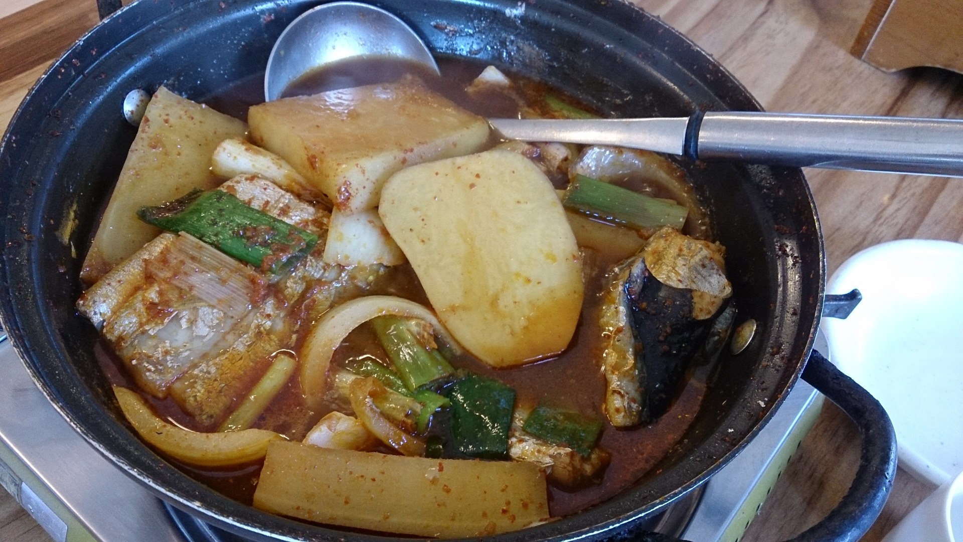 What to Eat in Jeju (2026): 9 Local Dishes, Where to Try Them and Real Prices